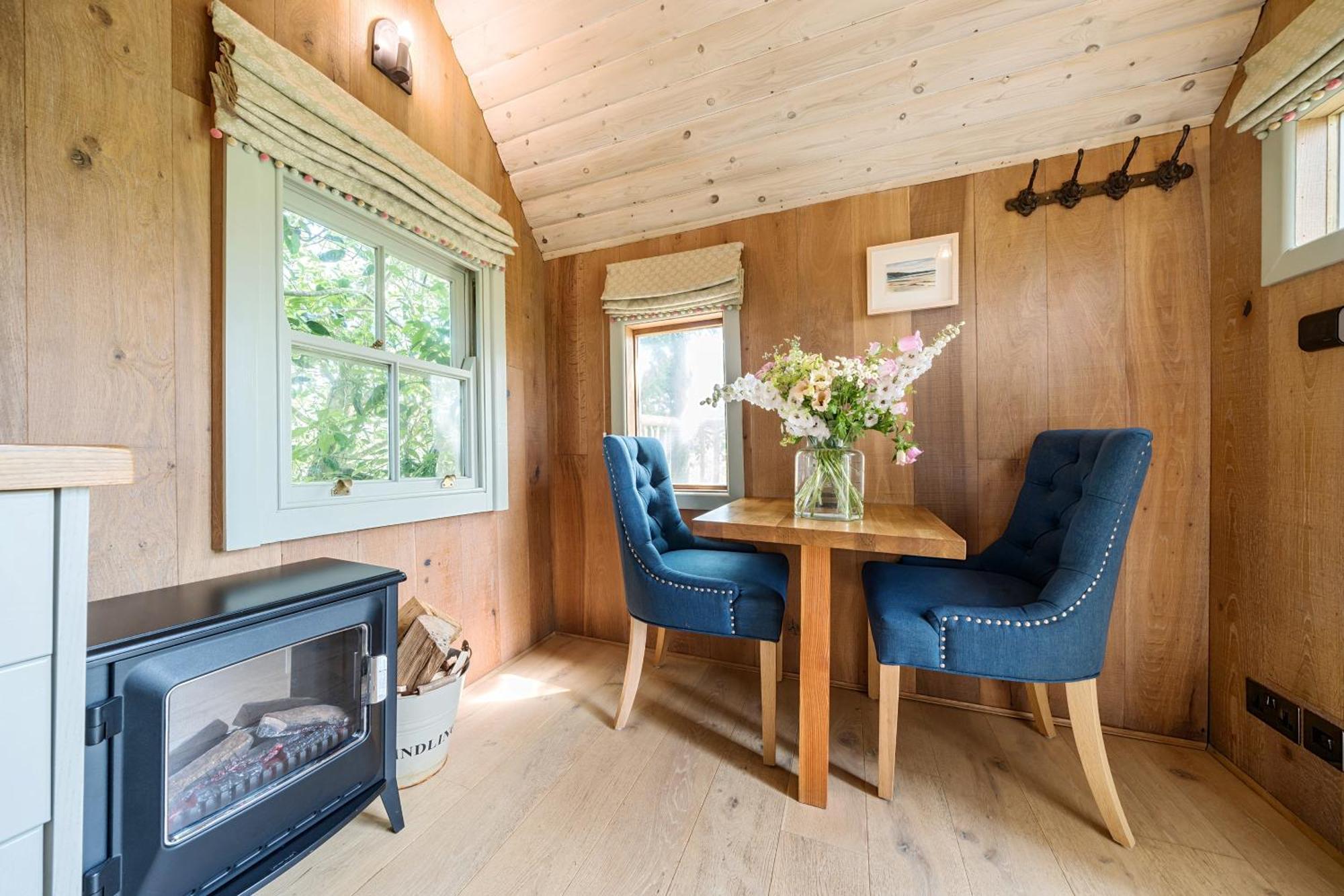 The Treehouse At Salcombe Farm Villa Kültér fotó