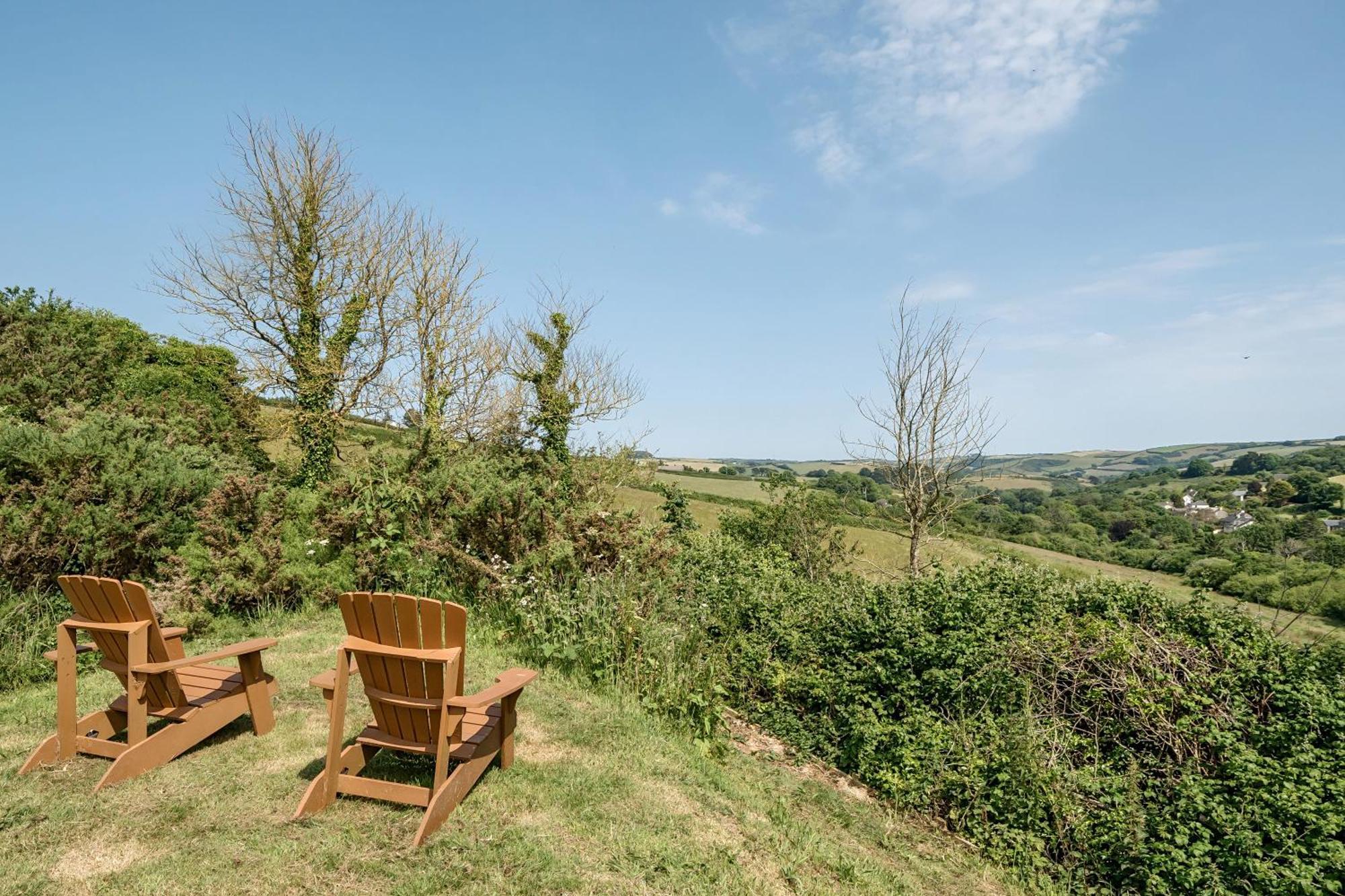 The Treehouse At Salcombe Farm Villa Kültér fotó