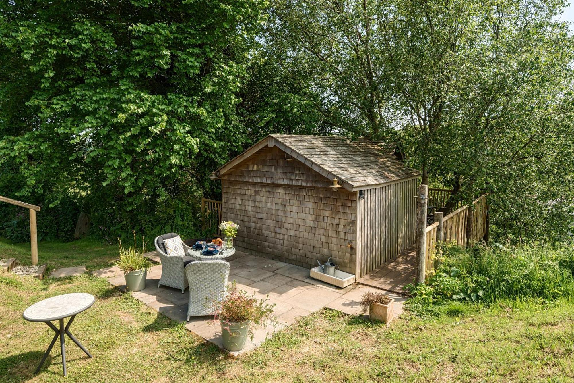 The Treehouse At Salcombe Farm Villa Kültér fotó