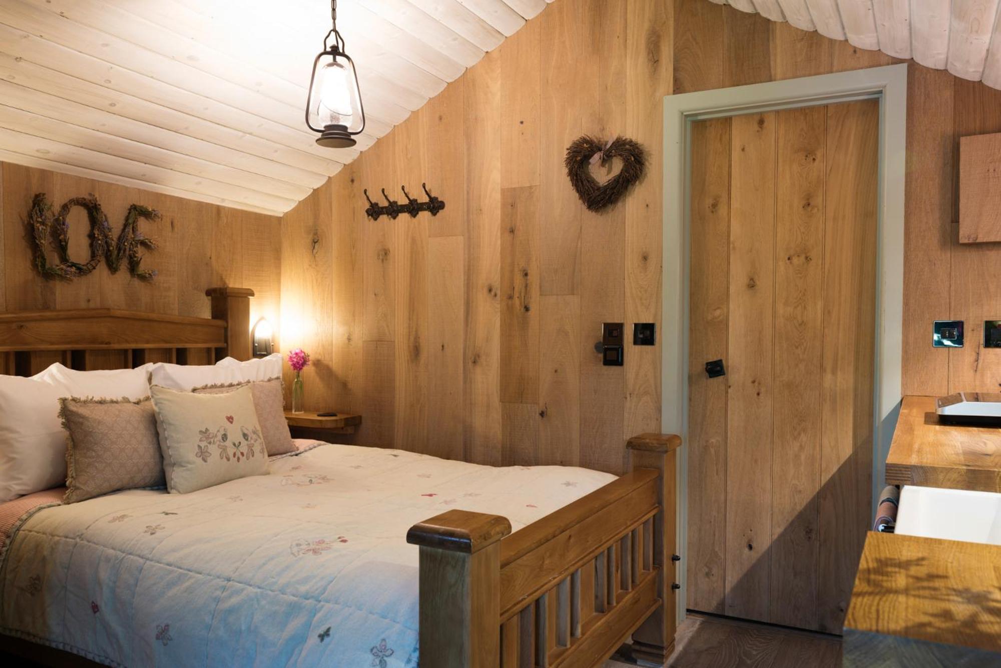 The Treehouse At Salcombe Farm Villa Kültér fotó